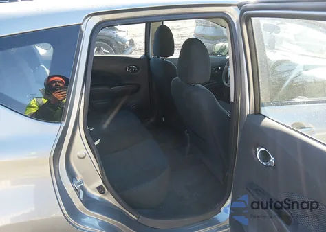 2015 Nissan Versa Note Sv z USA, uszkodzony, nr VIN 3N1CE2CP1FL375302